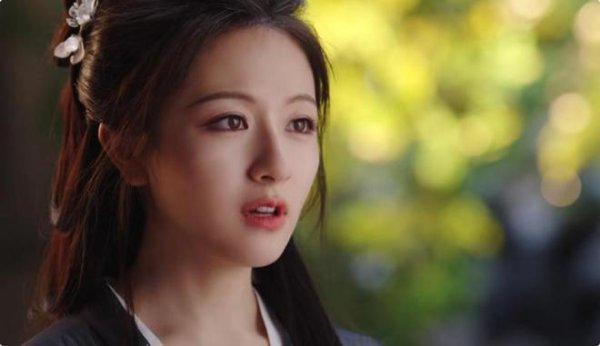 散户配资 谁说圆脸不适合演仙侠剧，开播榜单第一，李兰迪打破内娱审美了吗